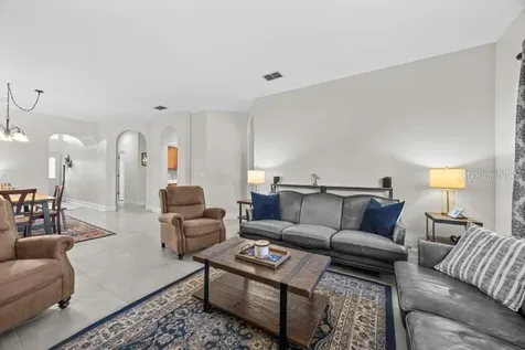 942 Henley Circle Davenport FL 33896