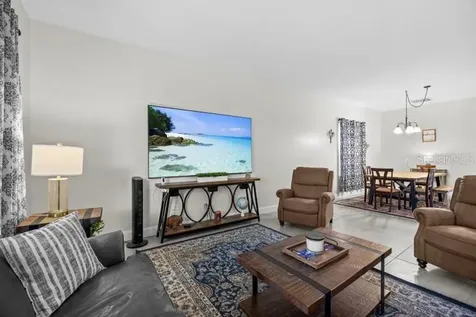 942 Henley Circle Davenport FL 33896
