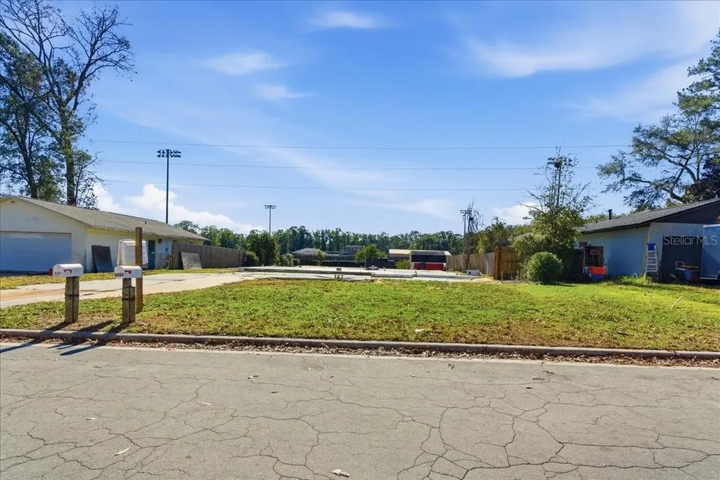 8203 SW 13th Road Gainesville FL 32607