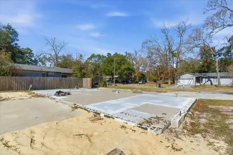 8203 SW 13th Road Gainesville FL 32607