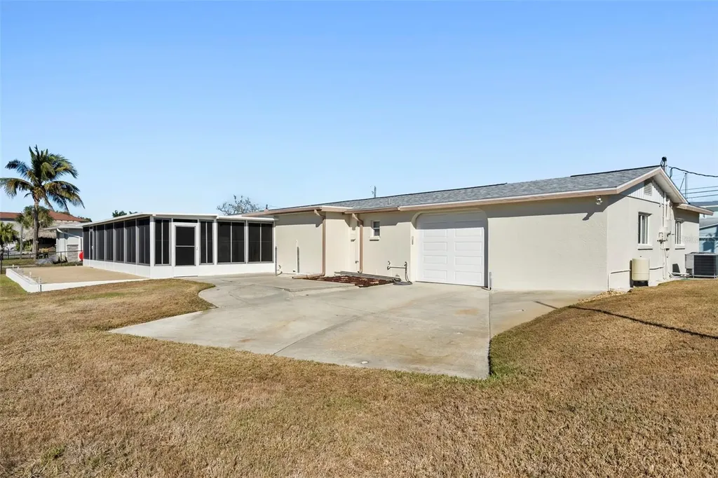5003 Commonwealth Road Palmetto FL 34221
