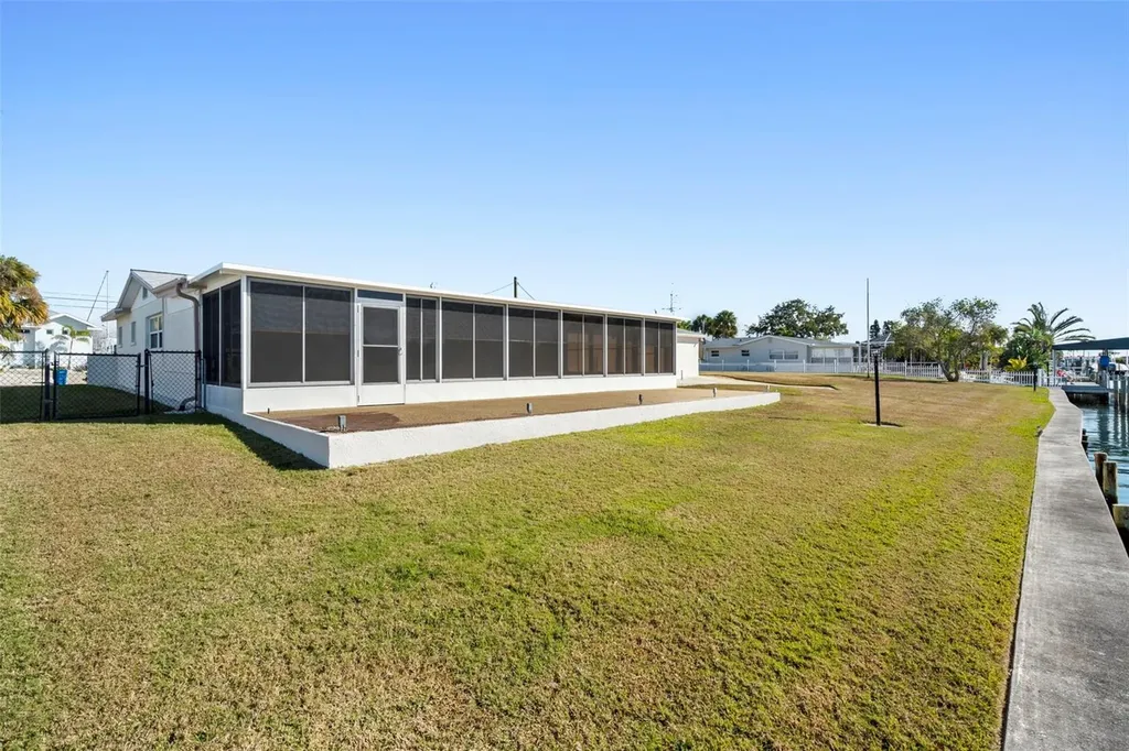 5003 Commonwealth Road Palmetto FL 34221