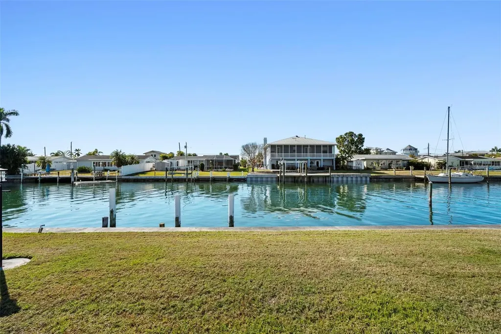 5003 Commonwealth Road Palmetto FL 34221