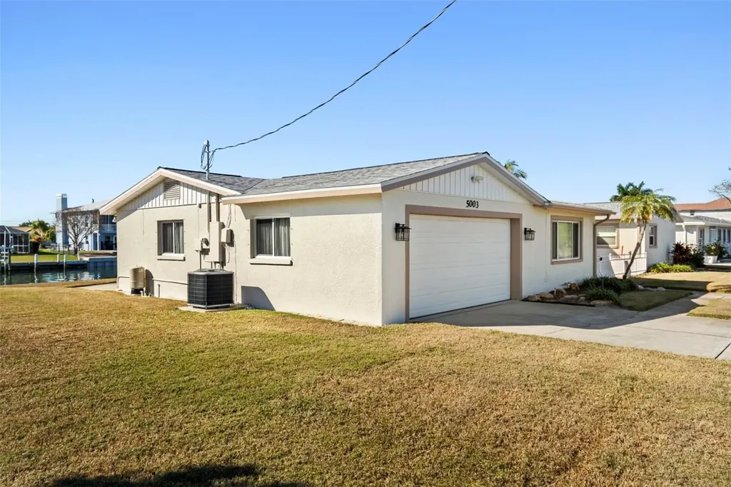 5003 Commonwealth Road Palmetto FL 34221