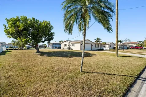 5003 Commonwealth Road Palmetto FL 34221