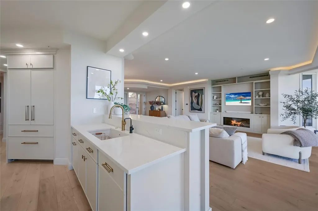 1300 Benjamin Franklin Drive Sarasota FL 34236