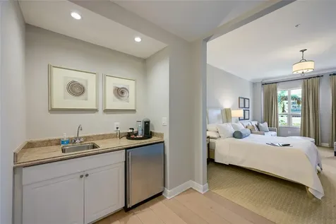 1300 Benjamin Franklin Drive Sarasota FL 34236