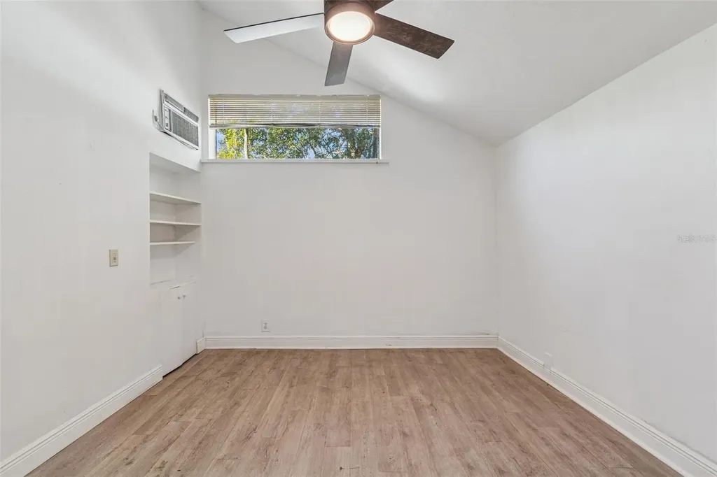 1930 Gregory Drive Tampa FL 33613
