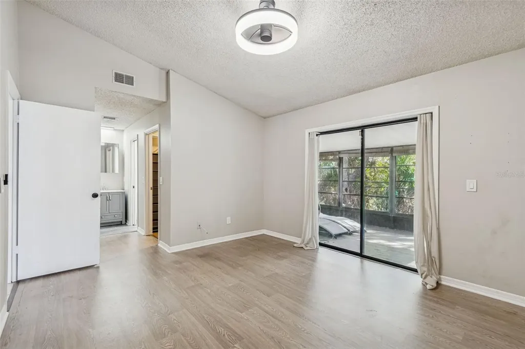 1930 Gregory Drive Tampa FL 33613