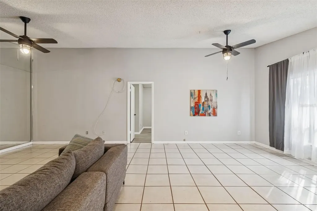 1930 Gregory Drive Tampa FL 33613