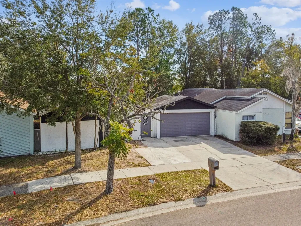 1930 Gregory Drive Tampa FL 33613
