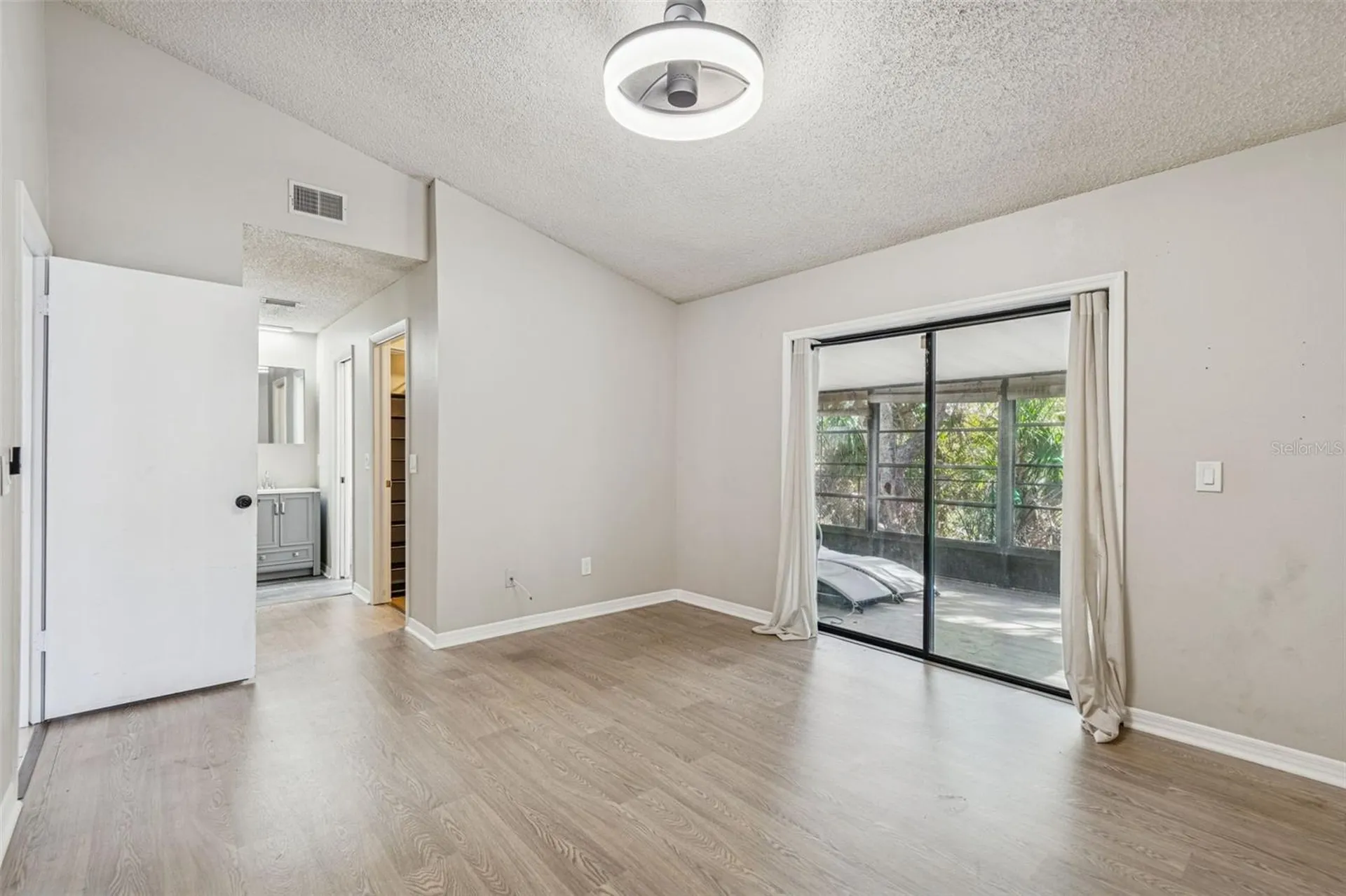 1930 Gregory Drive Tampa FL 33613
