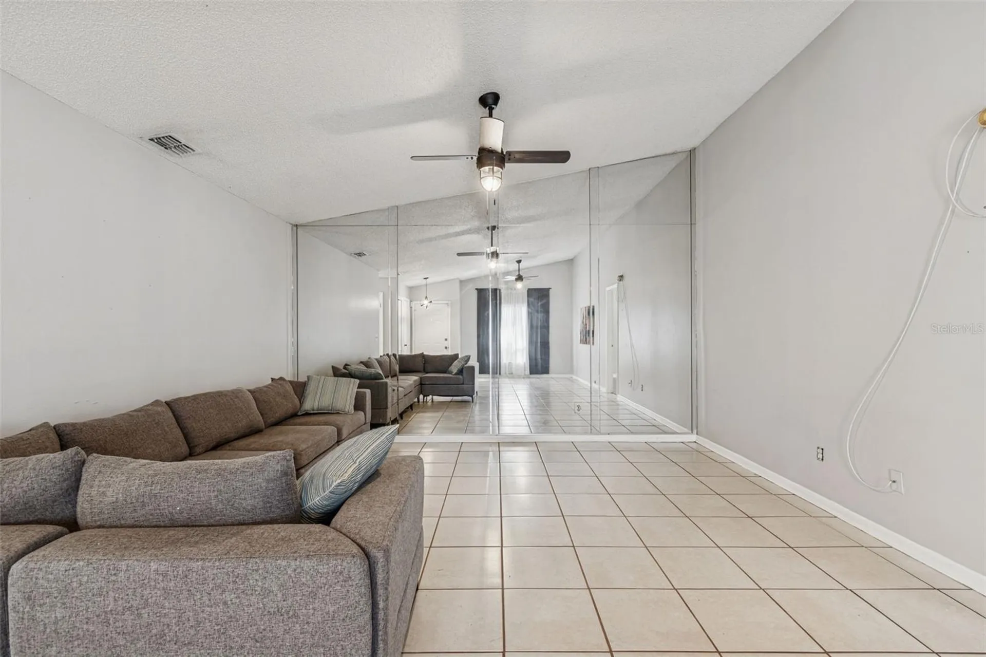 1930 Gregory Drive Tampa FL 33613
