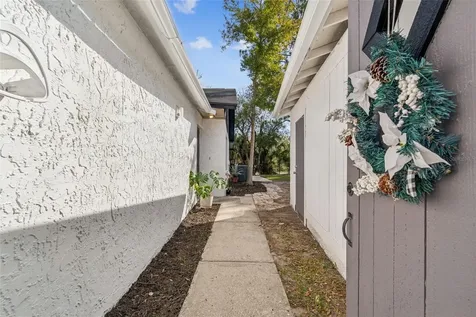 1930 Gregory Drive Tampa FL 33613