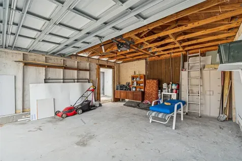 1930 Gregory Drive Tampa FL 33613