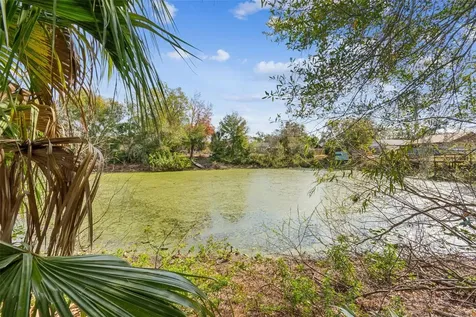 1930 Gregory Drive Tampa FL 33613