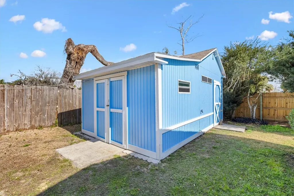 5605 Berts Road Lady Lake FL 32159