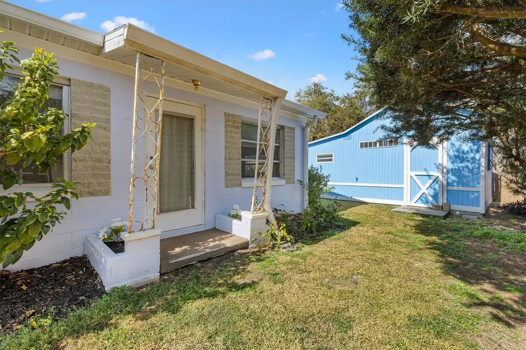 5605 Berts Road Lady Lake FL 32159