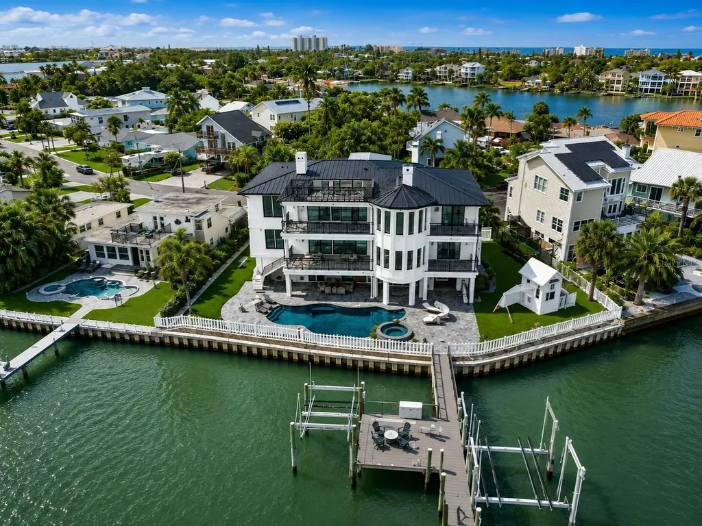 391 12th Avenue Indian Rocks Beach FL 33785