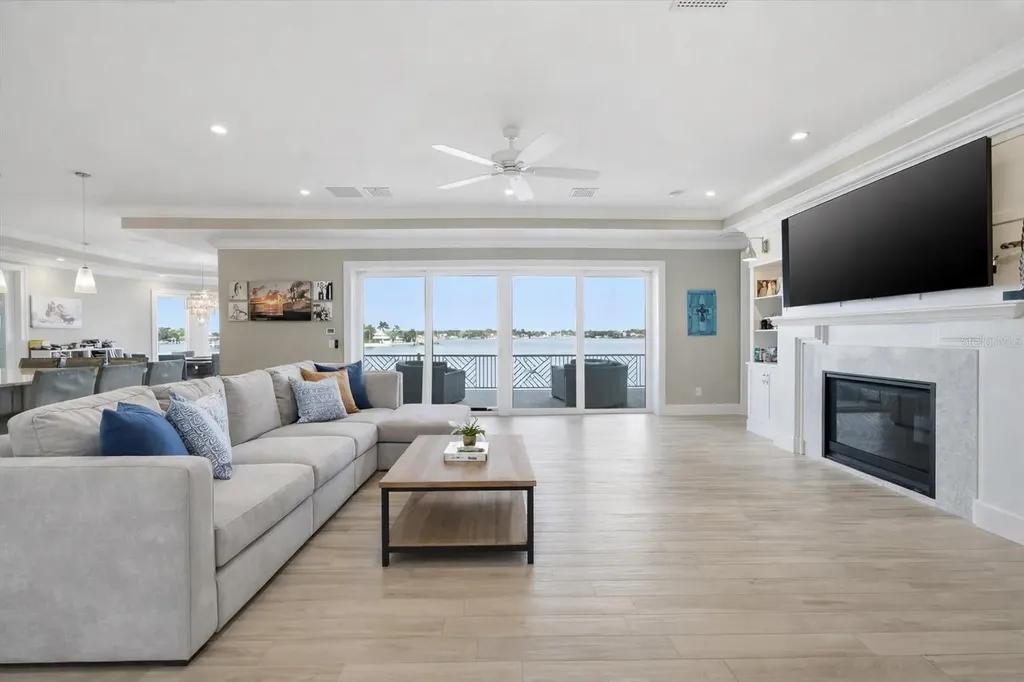 391 12th Avenue Indian Rocks Beach FL 33785