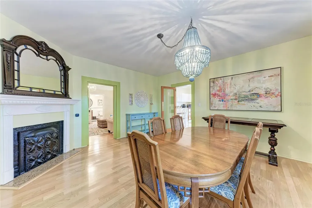 1315 15th Avenue W Bradenton FL 34205