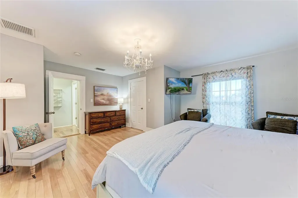 1315 15th Avenue W Bradenton FL 34205