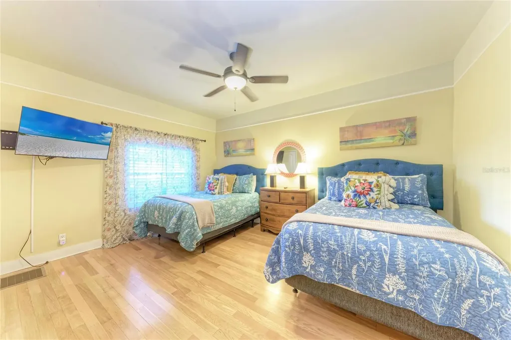 1315 15th Avenue W Bradenton FL 34205