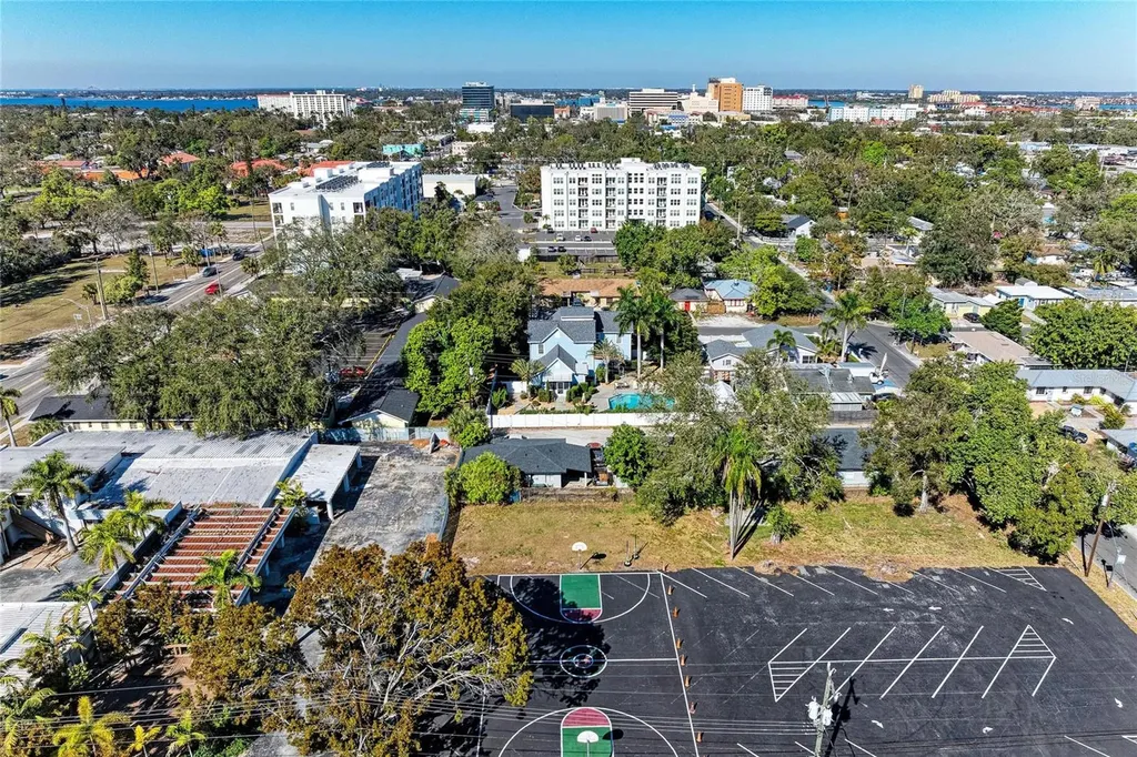 1315 15th Avenue W Bradenton FL 34205