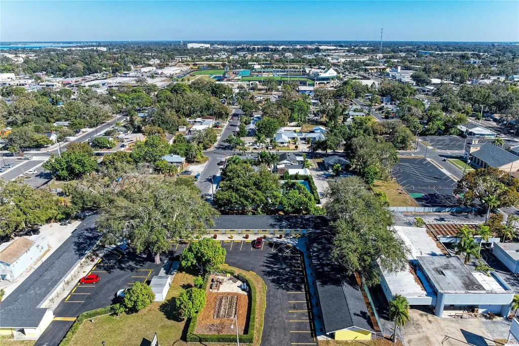 1315 15th Avenue W Bradenton FL 34205