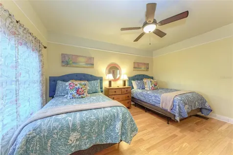 1315 15th Avenue W Bradenton FL 34205