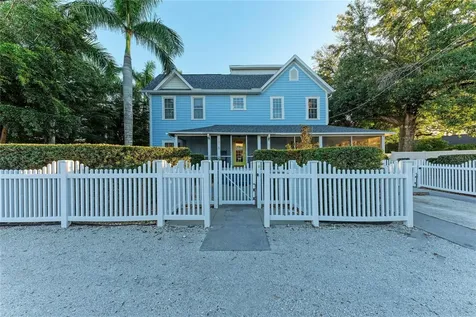 1315 15th Avenue W Bradenton FL 34205