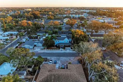 1315 15th Avenue W Bradenton FL 34205