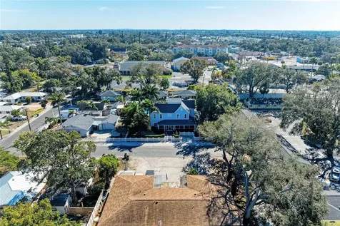 1315 15th Avenue W Bradenton FL 34205