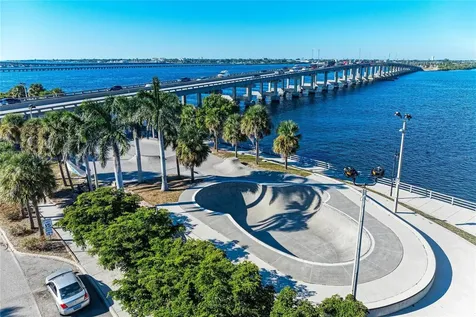 1315 15th Avenue W Bradenton FL 34205