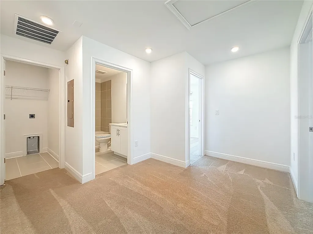 1066 8th Avenue S St Petersburg FL 33705