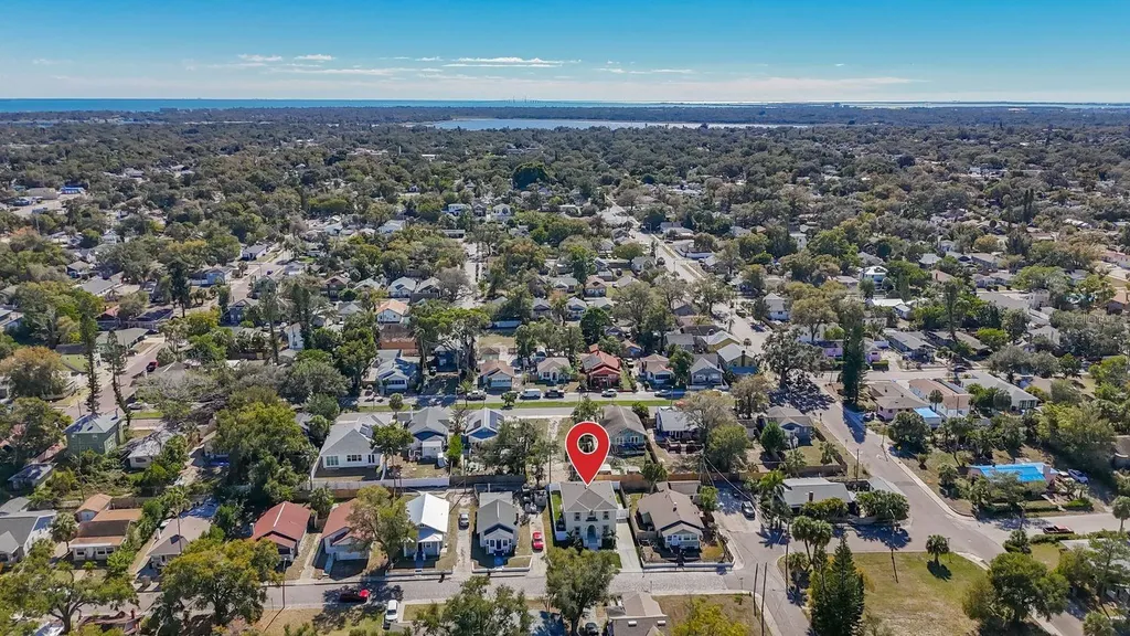 1066 8th Avenue S St Petersburg FL 33705