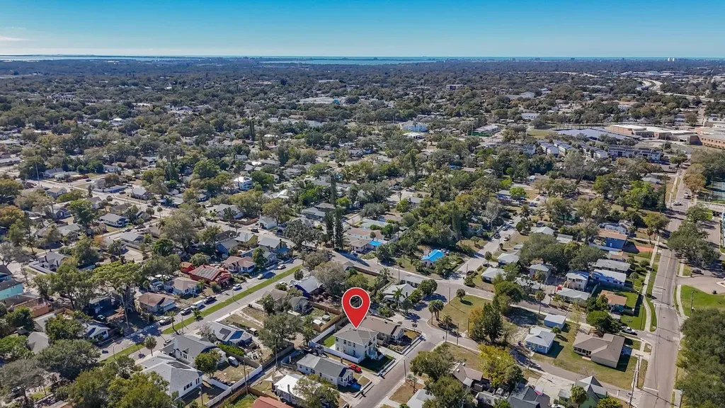 1066 8th Avenue S St Petersburg FL 33705