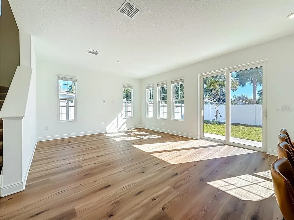 1066 8th Avenue S St Petersburg FL 33705
