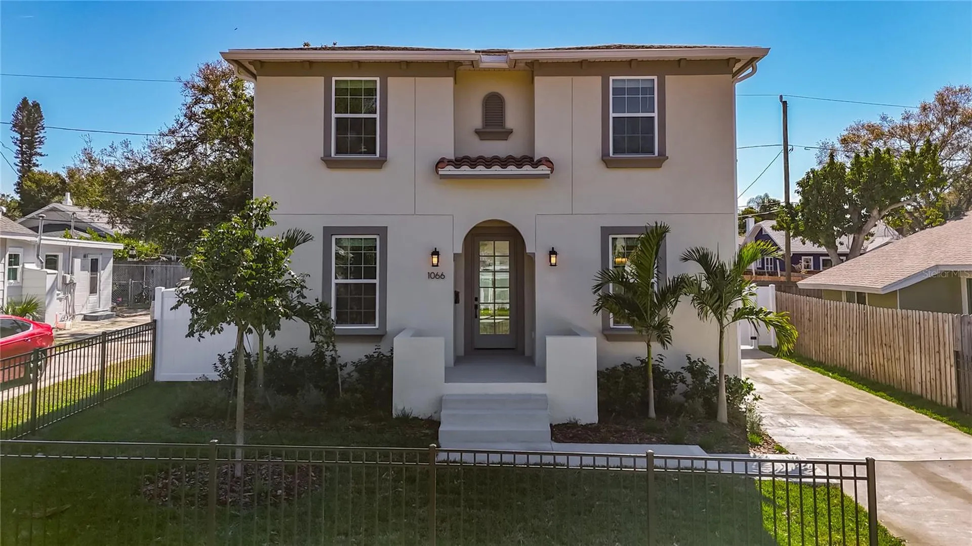 1066 8th Avenue S St Petersburg FL 33705