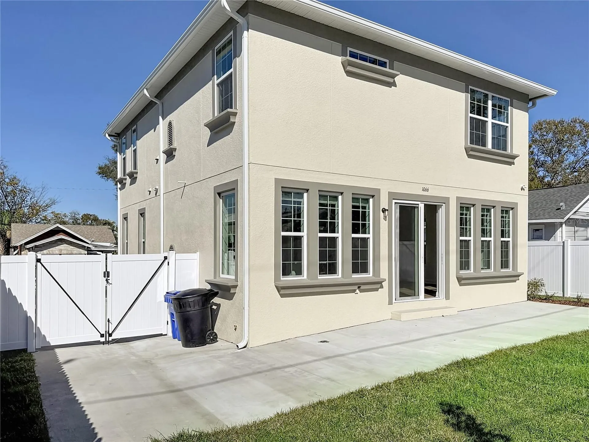 1066 8th Avenue S St Petersburg FL 33705