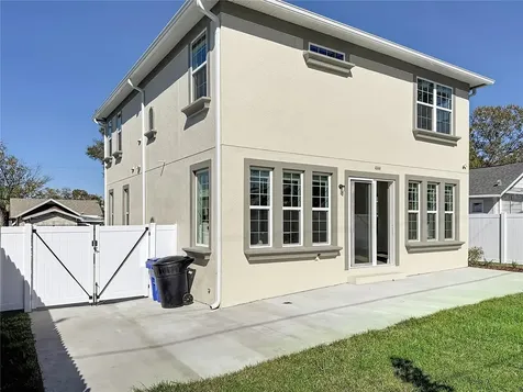 1066 8th Avenue S St Petersburg FL 33705