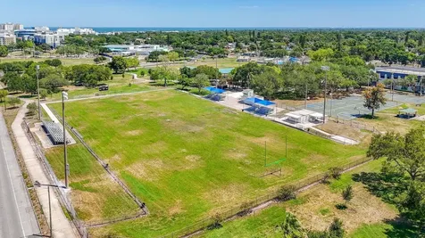 1066 8th Avenue S St Petersburg FL 33705