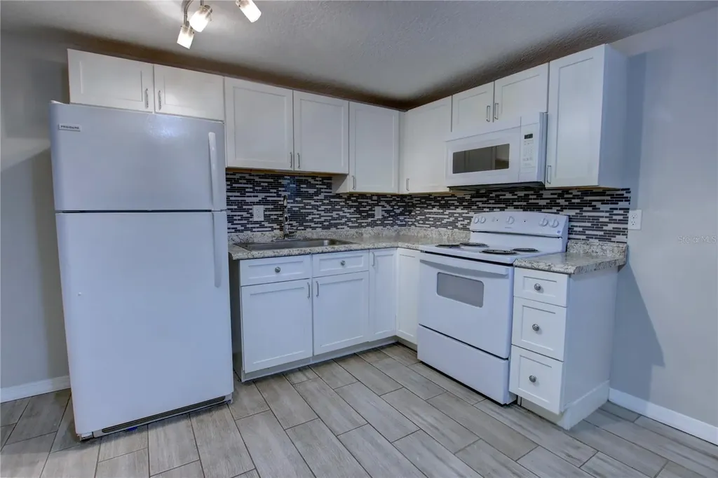 613 E 2nd Street Sanford FL 32771