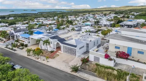 B19 Calle 3 Urbanizacion Ocean View Lajas PR 00667