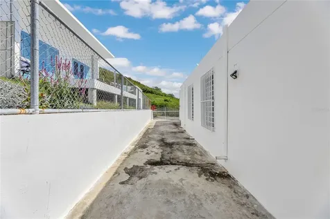 B19 Calle 3 Urbanizacion Ocean View Lajas PR 00667