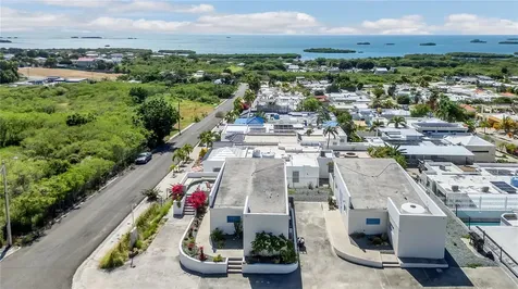 B19 Calle 3 Urbanizacion Ocean View Lajas PR 00667