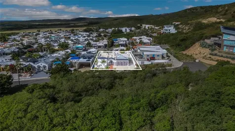 B19 Calle 3 Urbanizacion Ocean View Lajas PR 00667