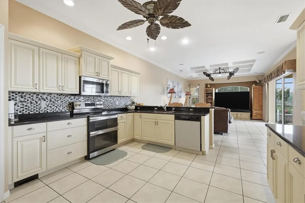 6151 9th Avenue Circle NE Bradenton FL 34212