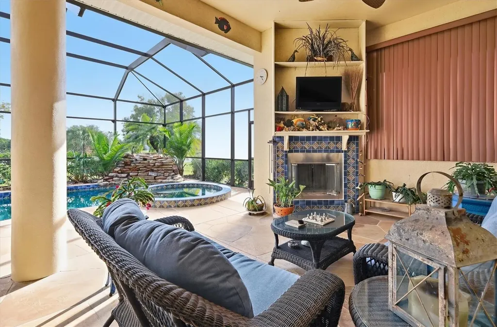 6151 9th Avenue Circle NE Bradenton FL 34212