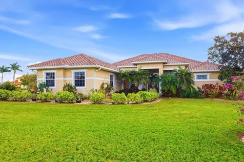 6151 9th Avenue Circle NE Bradenton FL 34212